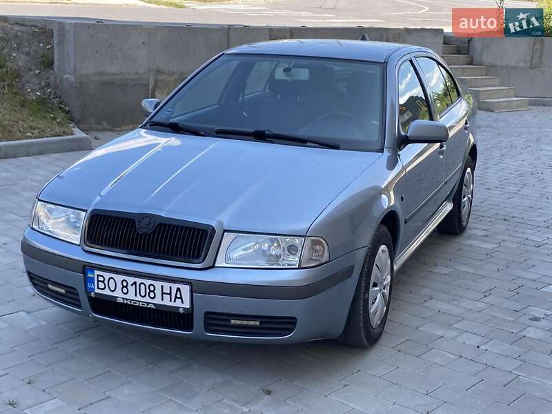 Ліфтбек Skoda Octavia 2003 в Тернополі