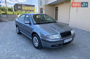Лифтбек Skoda Octavia 2003 в 