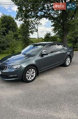Ліфтбек Skoda Octavia 2020 в Прилуках