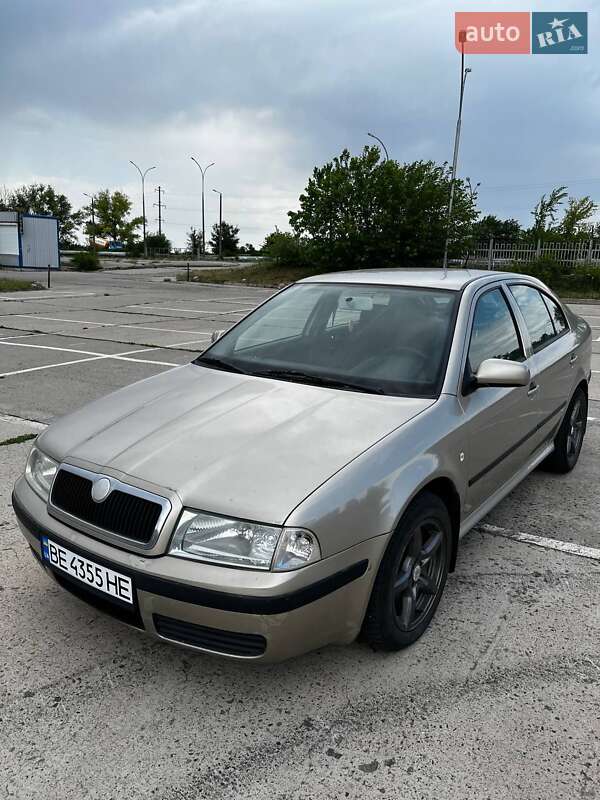 Лифтбек Skoda Octavia 2005 в Южноукраинске
