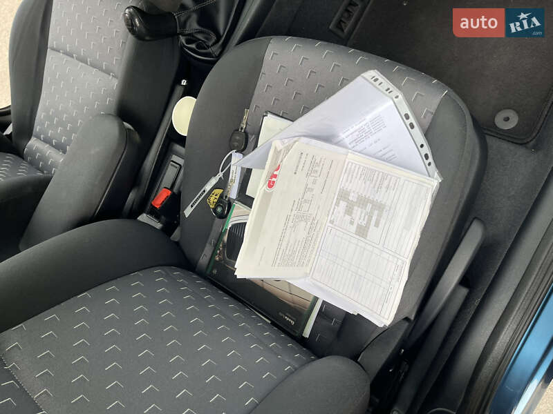 Лифтбек Skoda Octavia 2004 в Умани