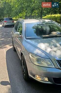 Универсал Skoda Octavia 2012 в 