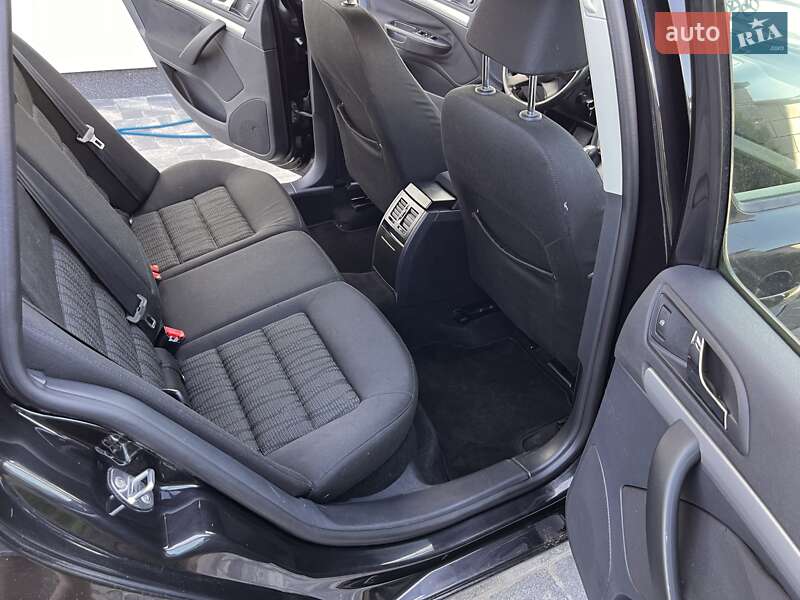 Універсал Skoda Octavia 2009 в Рівному