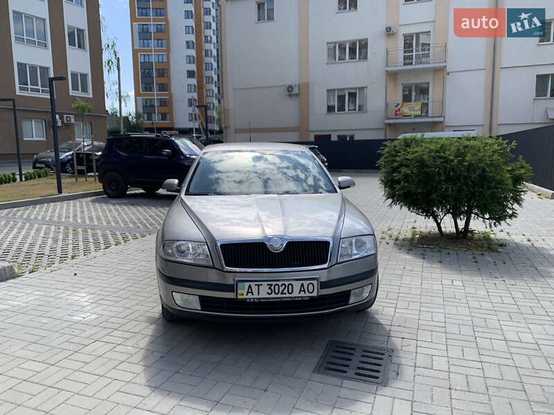 Лифтбек Skoda Octavia 2008 в Ивано-Франковске