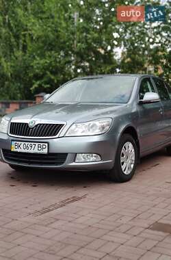 Лифтбек Skoda Octavia 2011 в 