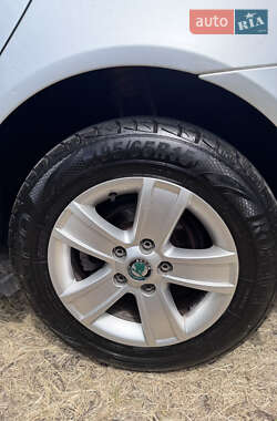 Универсал Skoda Octavia 2010 в 