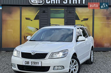 Универсал Skoda Octavia 2012 в Стрые