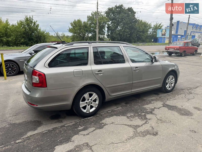 Универсал Skoda Octavia 2010 в Сумах