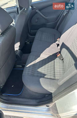 Лифтбек Skoda Octavia 2004 в 