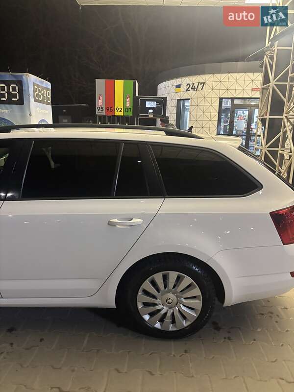 Универсал Skoda Octavia 2016 в Тернополе