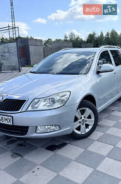 Универсал Skoda Octavia 2009 в Самборе