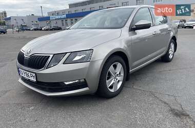 Лифтбек Skoda Octavia 2019 в Киеве