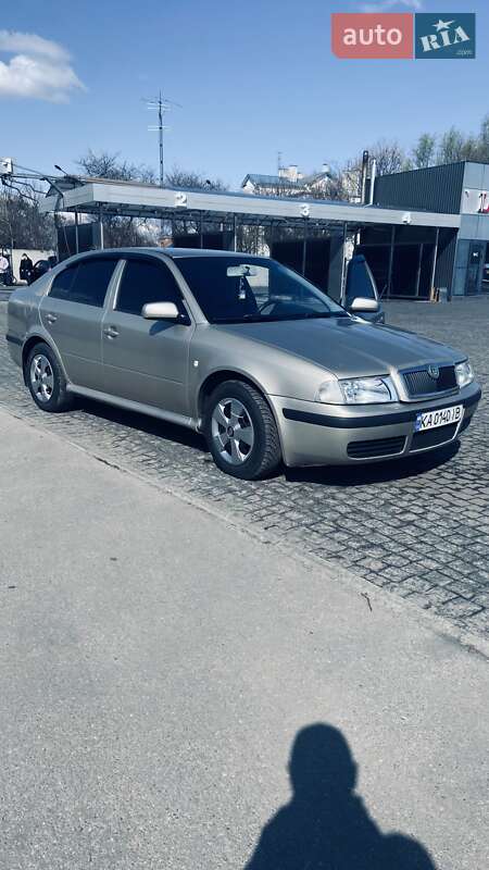Лифтбек Skoda Octavia 2004 в Полтаве