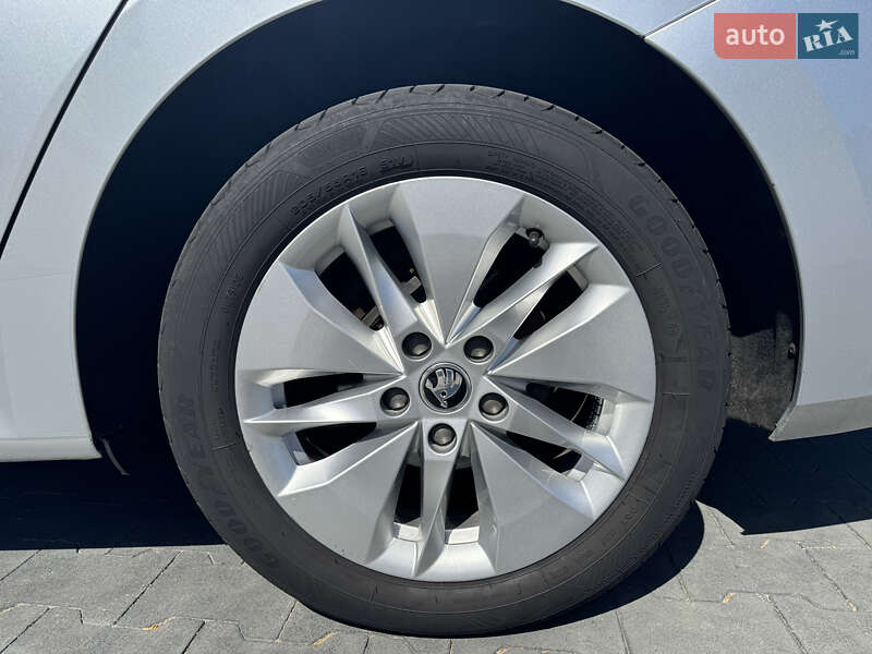 Універсал Skoda Octavia 2020 в Стрию