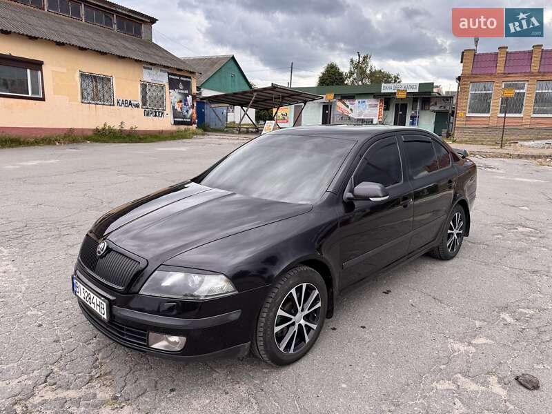 Лифтбек Skoda Octavia 2007 в Хороле