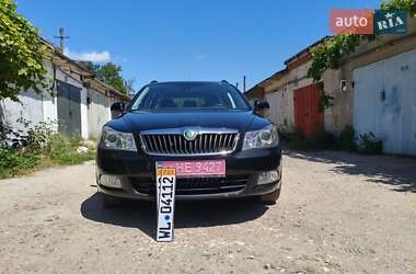 Универсал Skoda Octavia 2010 в Волочиске
