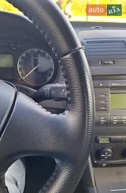 Лифтбек Skoda Octavia 2008 в 