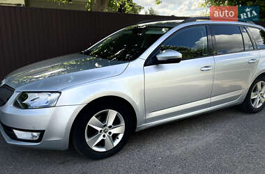 Універсал Skoda Octavia 2014 в Чернігові