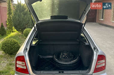 Лифтбек Skoda Octavia 2008 в 