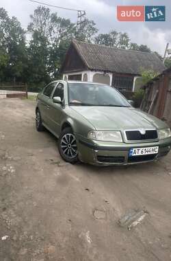 Ліфтбек Skoda Octavia 2001 в 