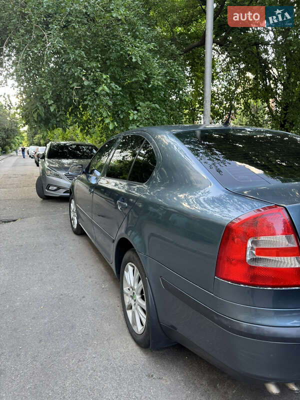 Лифтбек Skoda Octavia 2004 в Киеве