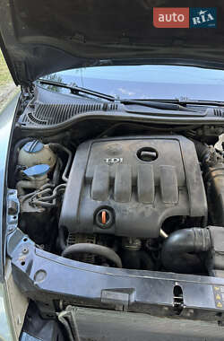 Лифтбек Skoda Octavia 2004 в 