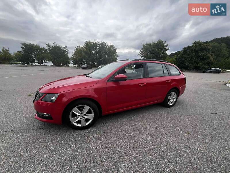 Универсал Skoda Octavia 2017 в 