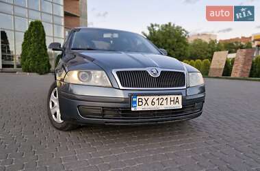 Лифтбек Skoda Octavia 2004 в 