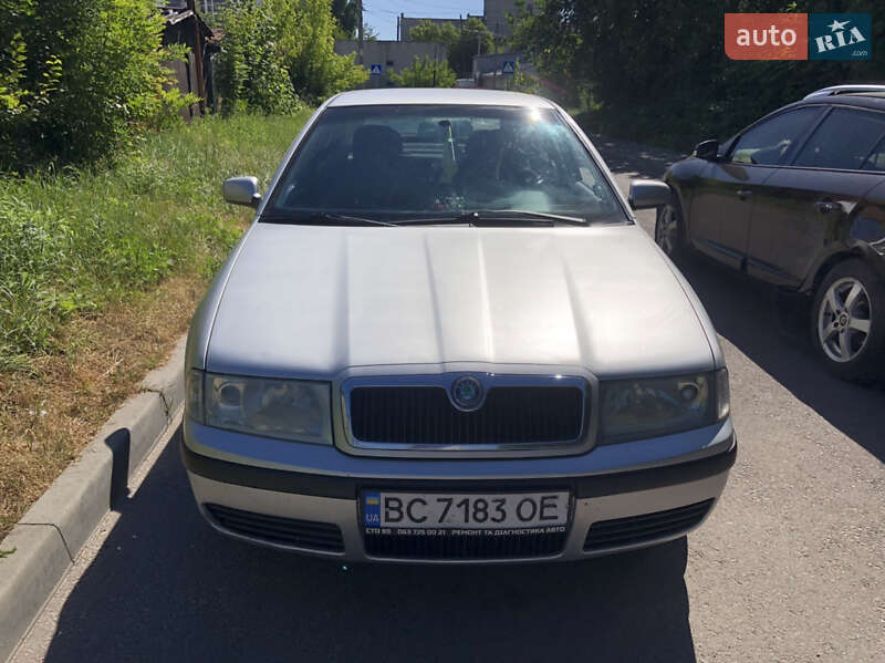 Ліфтбек Skoda Octavia 2003 в Львові