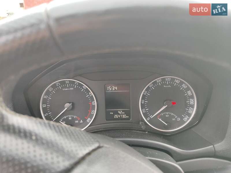 Универсал Skoda Octavia 2011 в Чернигове