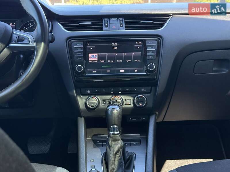 Универсал Skoda Octavia 2016 в Ровно