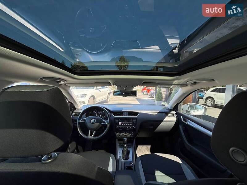 Универсал Skoda Octavia 2016 в Ровно