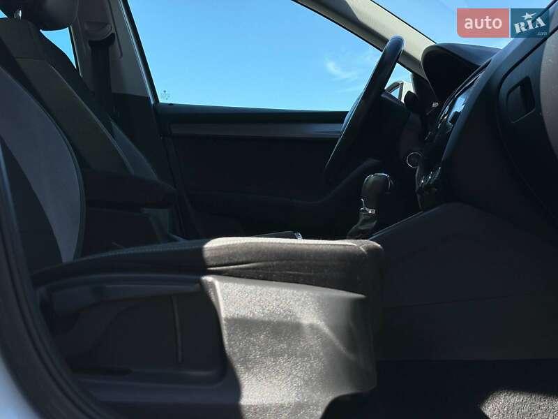 Универсал Skoda Octavia 2016 в Ровно