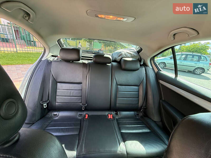 Лифтбек Skoda Octavia 2014 в Киеве