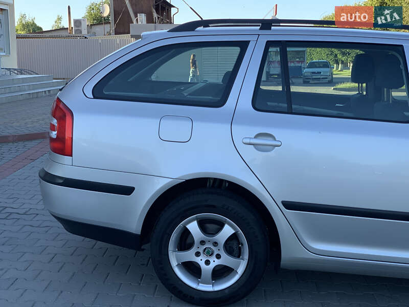 Универсал Skoda Octavia 2006 в Староконстантинове
