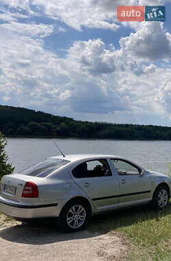 Лифтбек Skoda Octavia 2005 в 