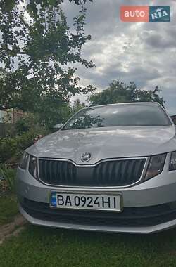 Універсал Skoda Octavia 2017 в Олександрівці