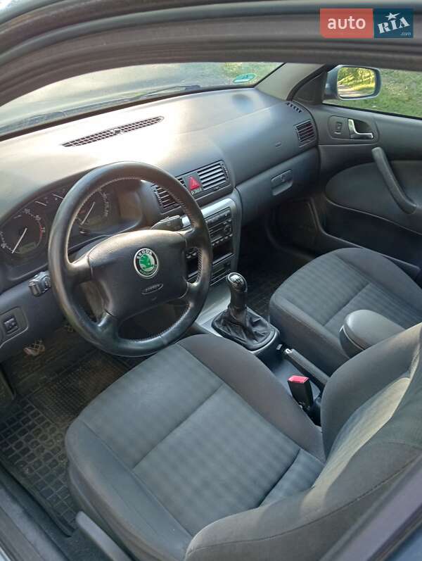 Универсал Skoda Octavia 2005 в Полтаве