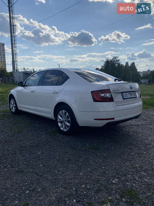 Лифтбек Skoda Octavia 2017 в Харькове фото 3 Лифтбек Skoda Octavia 2017 в Харькове