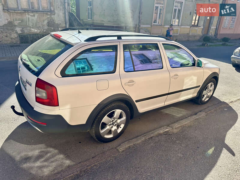 Универсал Skoda Octavia 2010 в Черновцах