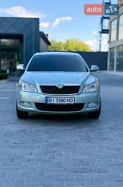 Лифтбек Skoda Octavia 2010 в Полтаве