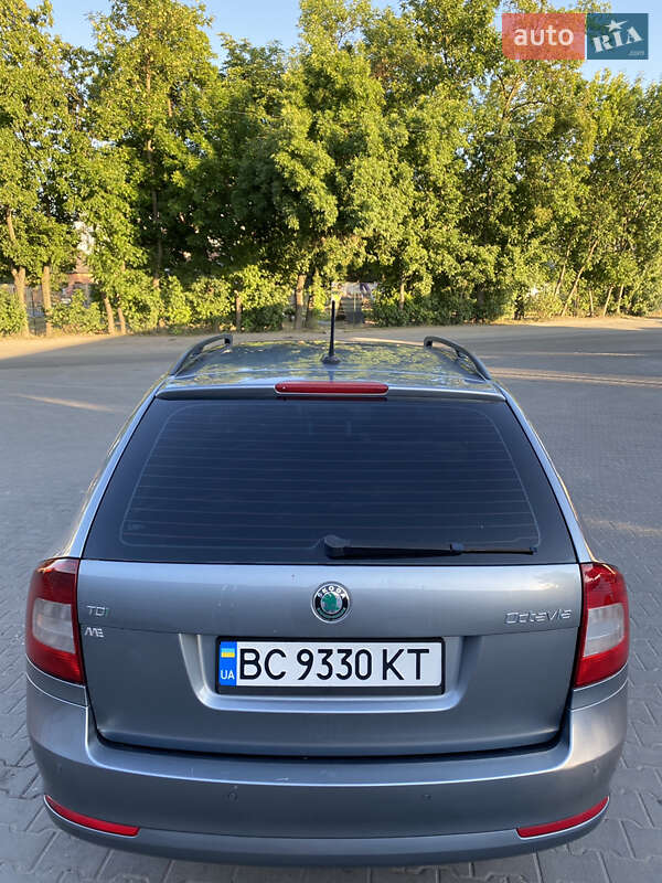 Универсал Skoda Octavia 2012 в Львове