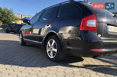 Універсал Skoda Octavia 2012 в 