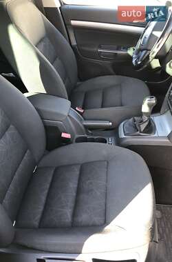 Універсал Skoda Octavia 2012 в 