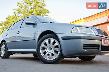 Лифтбек Skoda Octavia 2004 в 