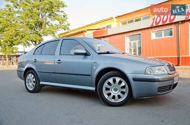 Лифтбек Skoda Octavia 2004 в 
