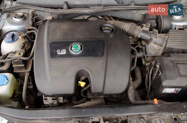 Лифтбек Skoda Octavia 2004 в 