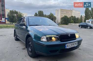 Ліфтбек Skoda Octavia 1998 в 