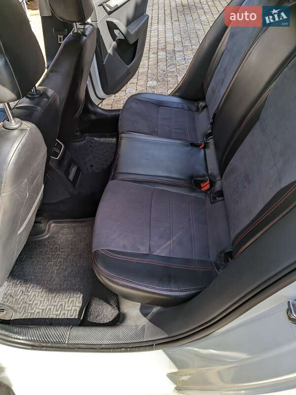 Лифтбек Skoda Octavia 2013 в Одессе