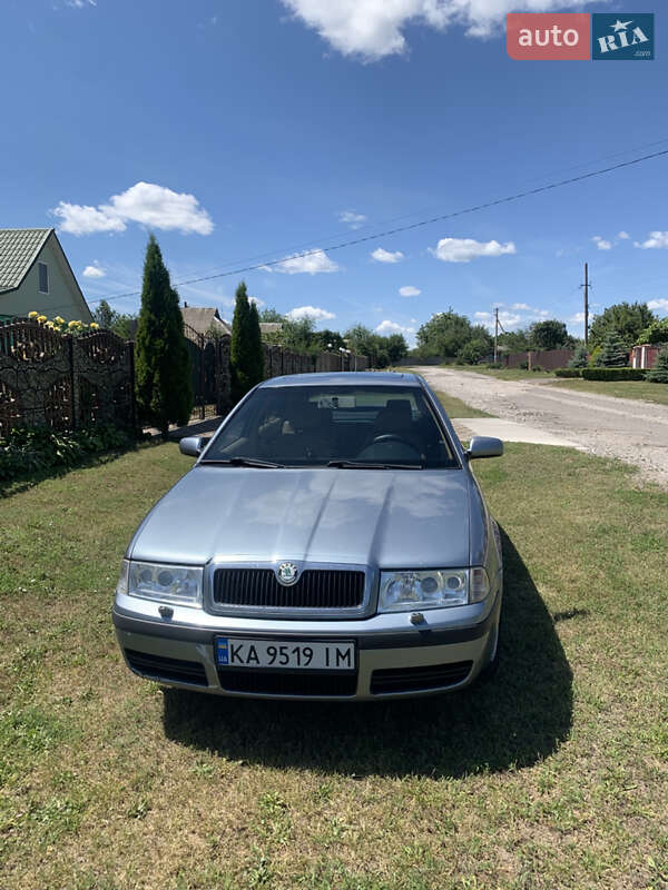 Лифтбек Skoda Octavia 2002 в Борисполе